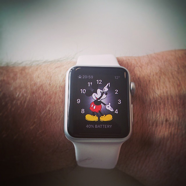 Proof that the apple watch is a 400eur mickey mouae watch