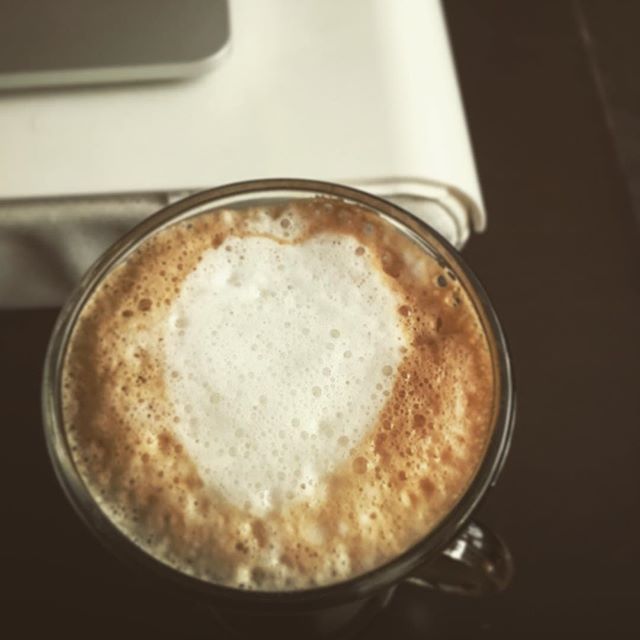 An anatomically correct heart in my coffee. I ️ you caffeine!!