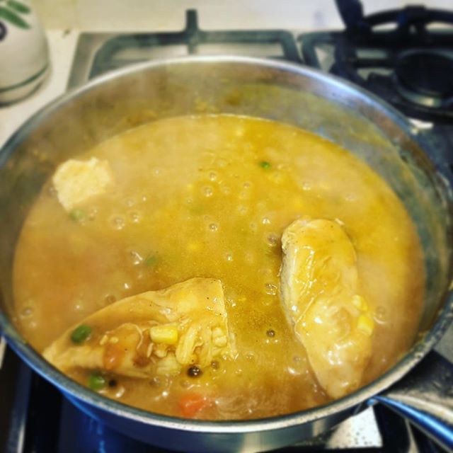 Chicken curry nyoms