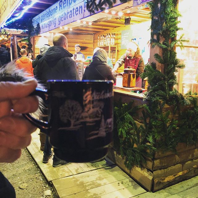 More gluhwein...