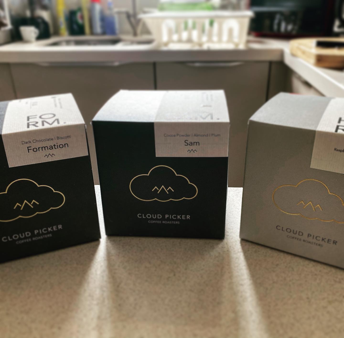 Can’t wait to try some of this lot from @cloud_picker. Such pretty packaging!