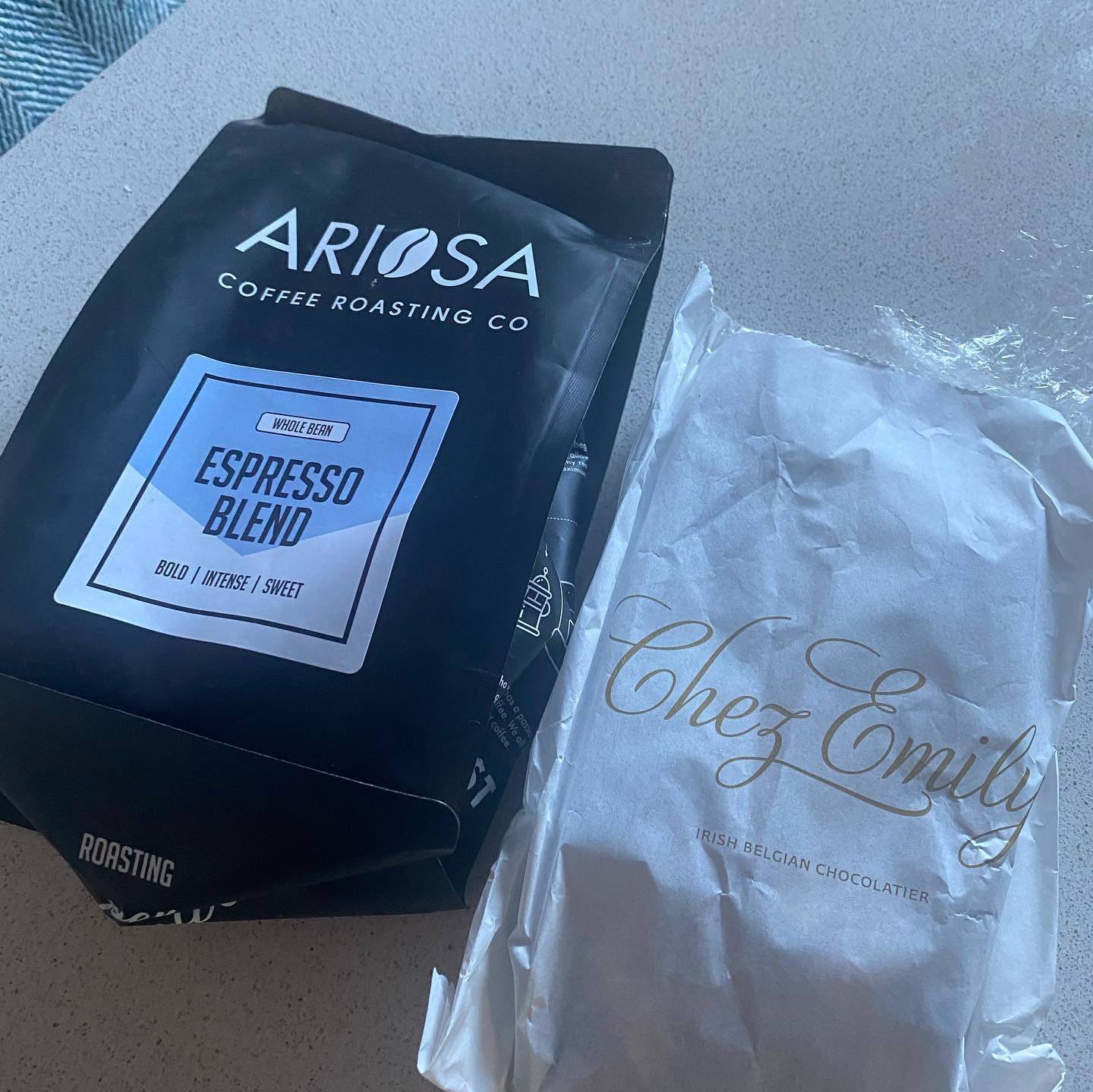 Given I can’t go to ashbourne - ashbourne comes to me!! Delish goodies from @ariosacoffee @chezemilyofficial @hmbutchers