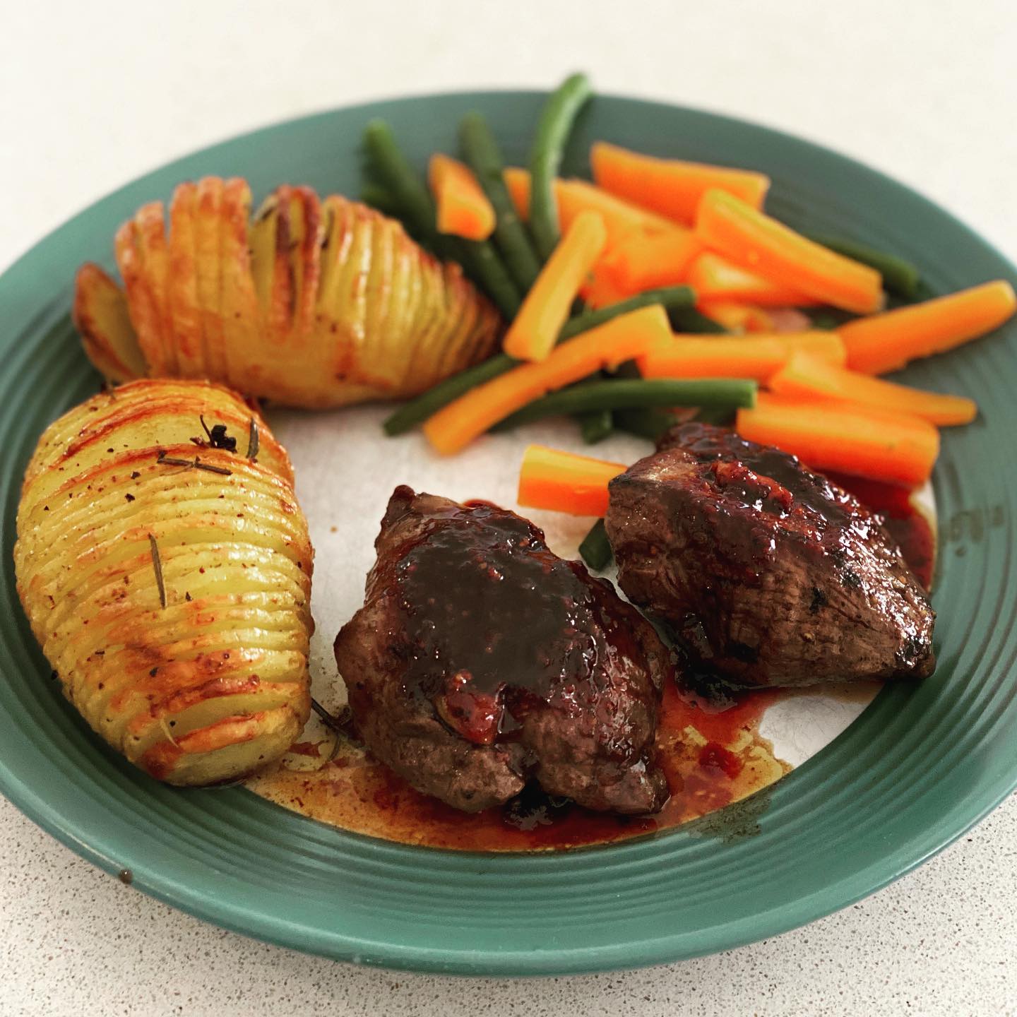 Venison, hasselback spuds and veg! Beginning to think I’ve missed my calling in life and should have been a chef