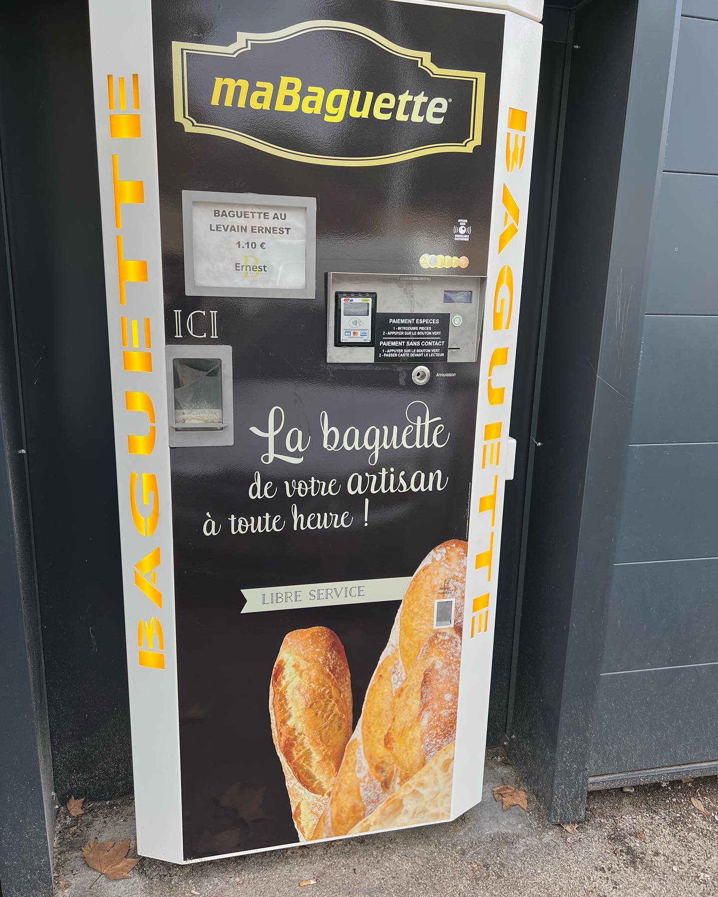 I’ve seen it all now - a baguette vending machine!