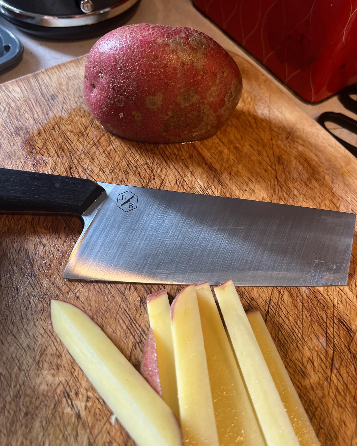 Some choppy choppy practice with the new toy from @dunn_bladeworks ! It’s in good company also with the @collaforge and @fingalferguson just need to find someone else in west cork making a meat cleaver to complete my collection