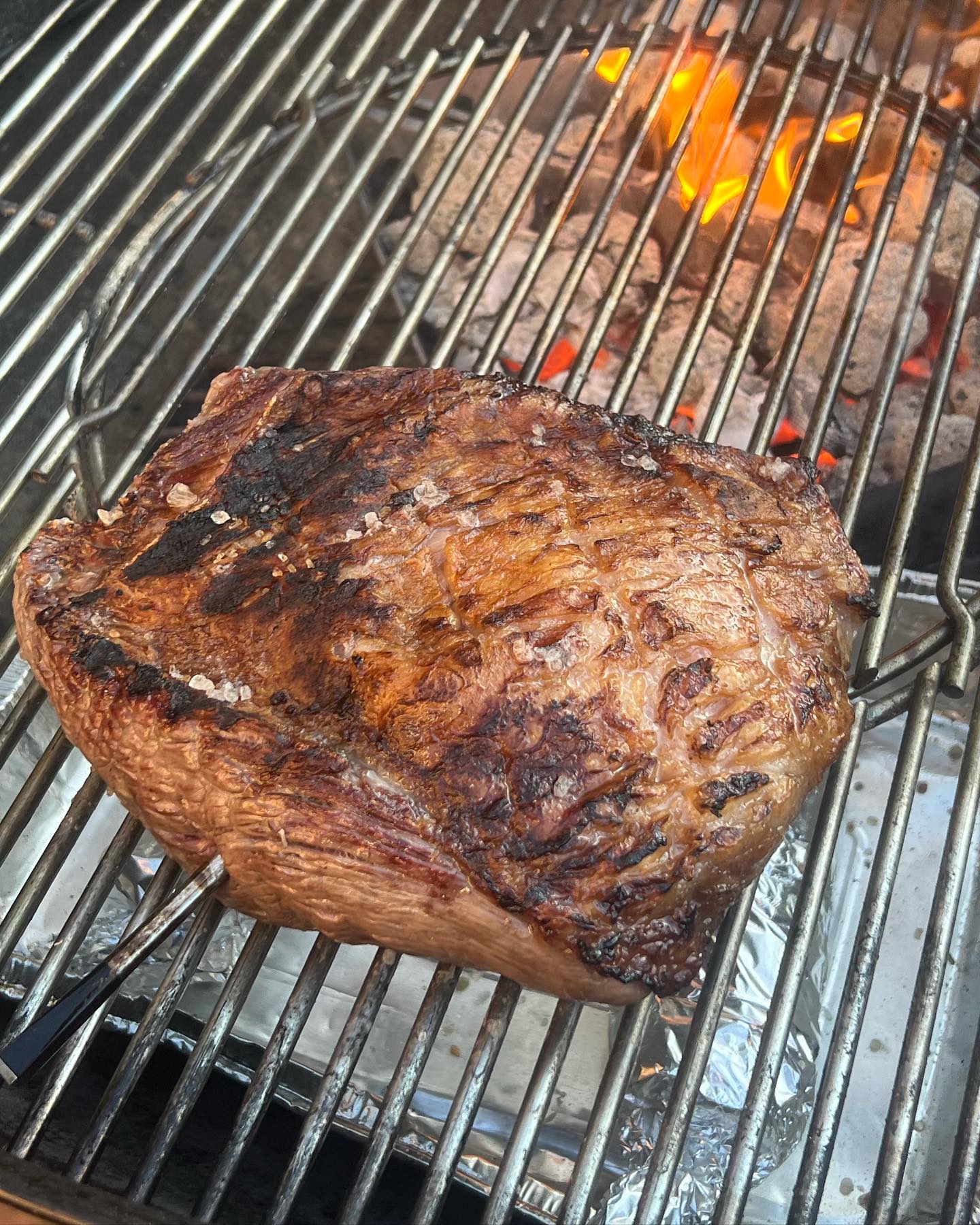 You wouldn’t be finding this grown in a lab! First time trying a pichana / rump cut reversed seared…. Lathered in chimichurri… 🤤🤤🤤